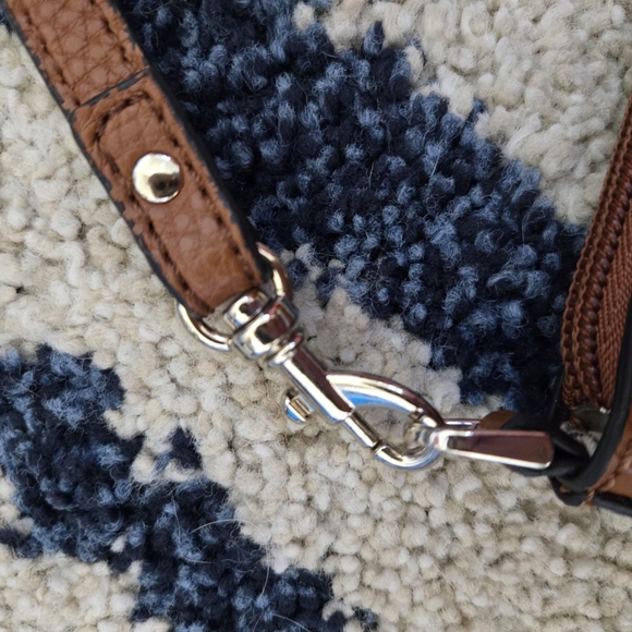 Vintage Guess Brown Textured Shoulder Bag Gold Details - Picture 5 of 14